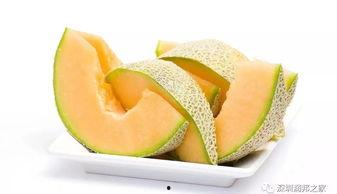 吃哈密瓜和水,水润肌肤——揭秘瓜果与水润的秘密